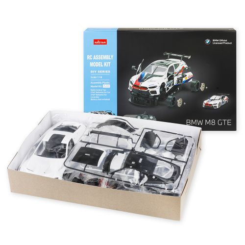 BMW M8 GTE RC auto 1:18 Stavebnice